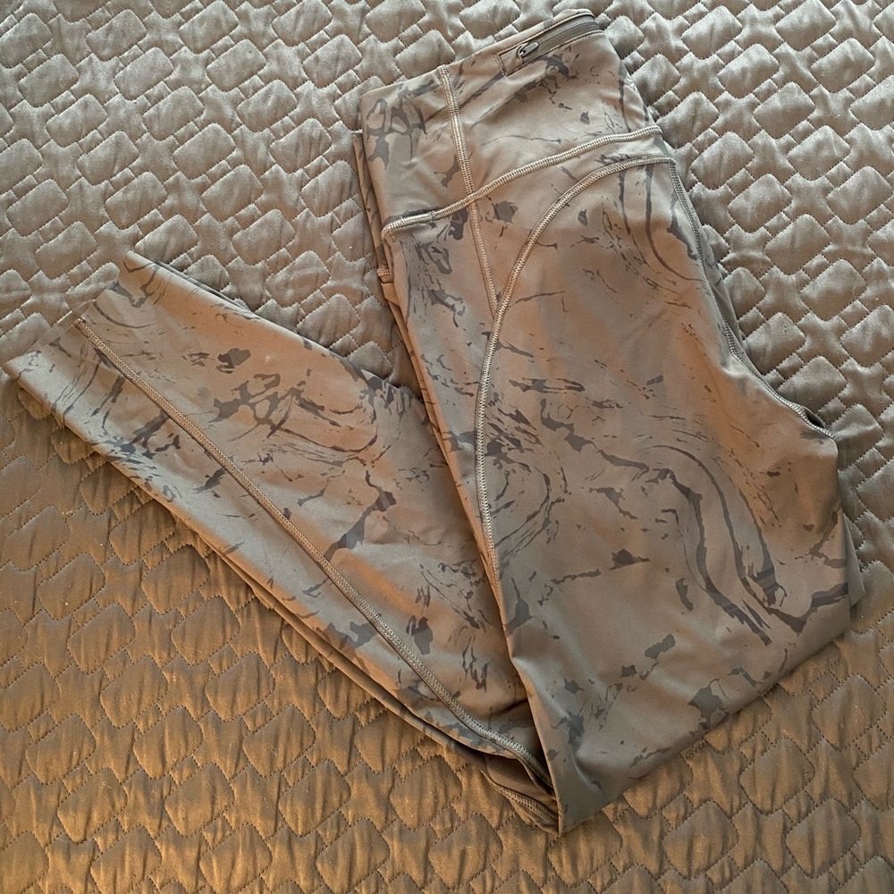 Athleta leggings